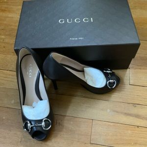 Gucci Nappa Steve Pumps 34